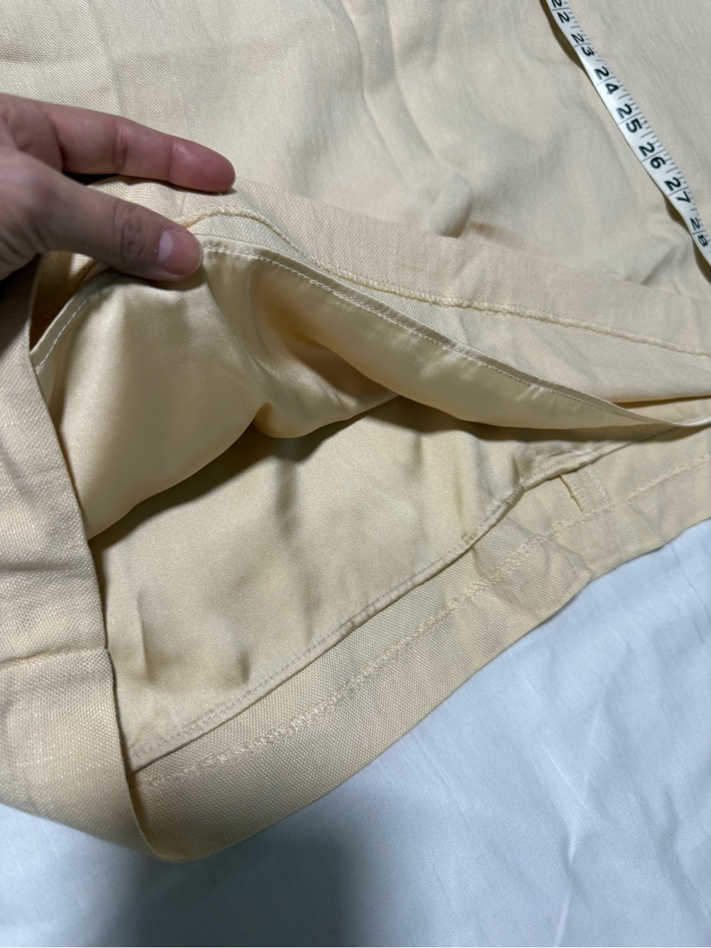 Sleeveless Light yellow Dress - Picture 5 of 9